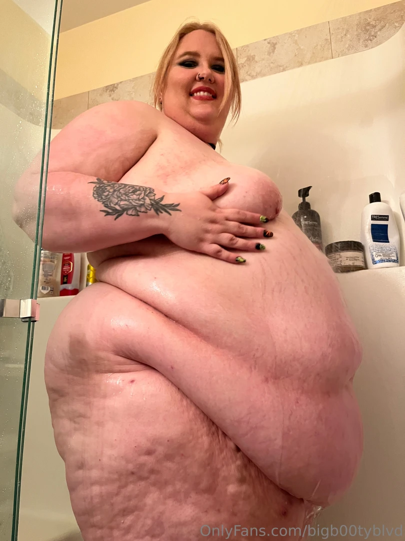 Gotta clean up after a long stuff-and-fuck session part 3 