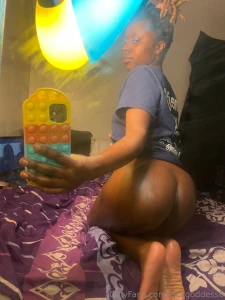 Mmm i m up and horny af