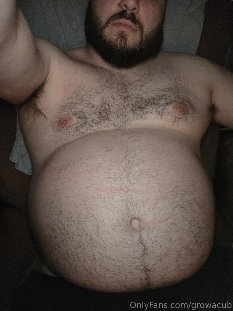Tummy tuesday upload growing steadily now bellies over 48 inches empty 