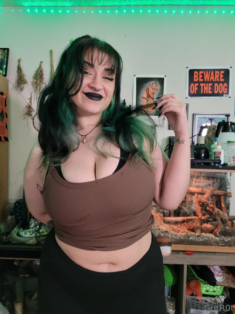 I m accepting compliments today don t be shy 