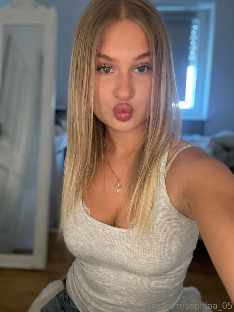 Brav f r die uni lernen wobei die gedanken nicht immer so brav sind 