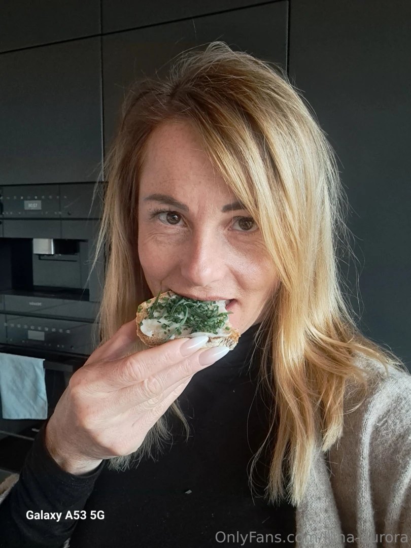 Knuspriges kr uterbrot pure freude - nascht ihr auch so gerne 