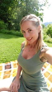 Zwischen sommerkleid und sonnenstrahlen na bist du zuf llig genau