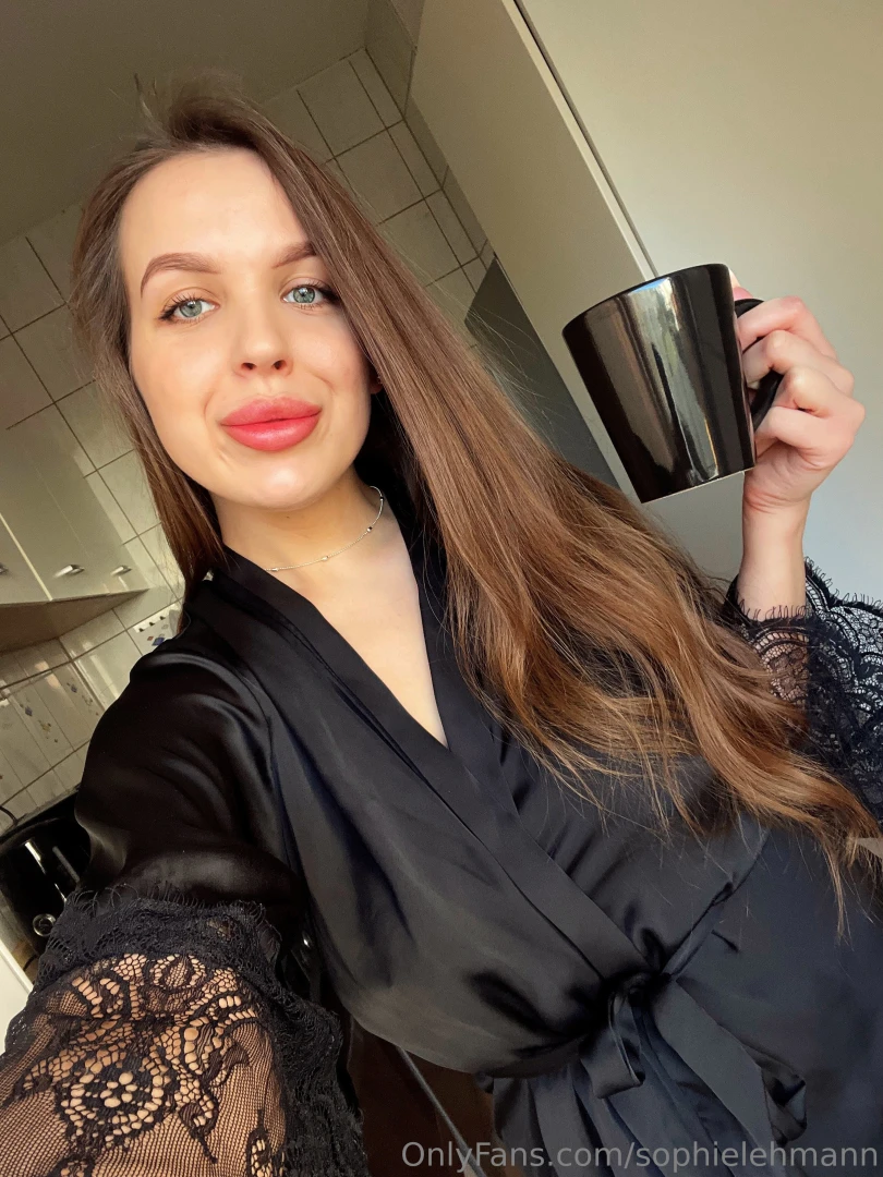 Guten morgen sch ner mann hast du gut geschlafen erz hl mir von deinem 