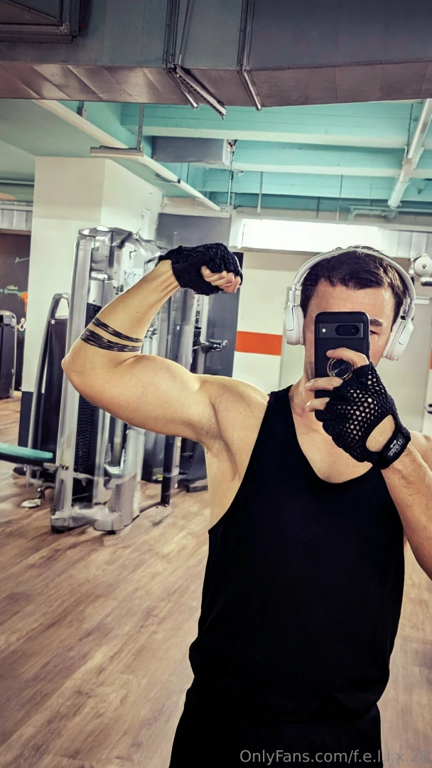 Gymtime na lust mir so in der umkleide zu begegnen 