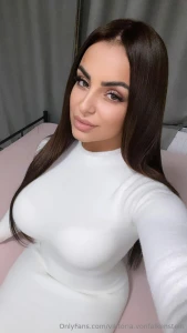 W rdest du mit mir eher auf ein black party oder auf eine white party part 1