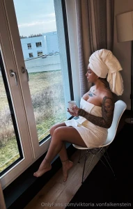 Guten morgen baby ich hab heute nochmal ein tattoo shooting ob ich die