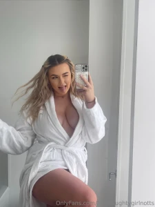 Sometimes you just have to use your favourite dildo sit on the sink