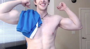 Flexing before i go play football with friends