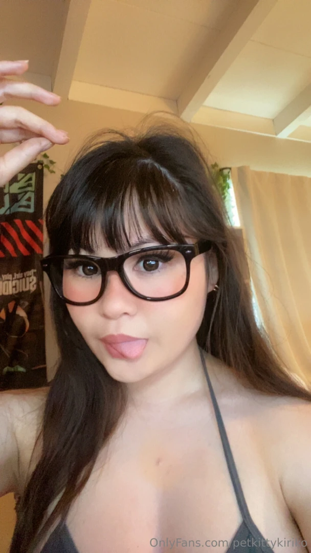 I ve been live streaming on f nsly lately you should go follow me part 1 