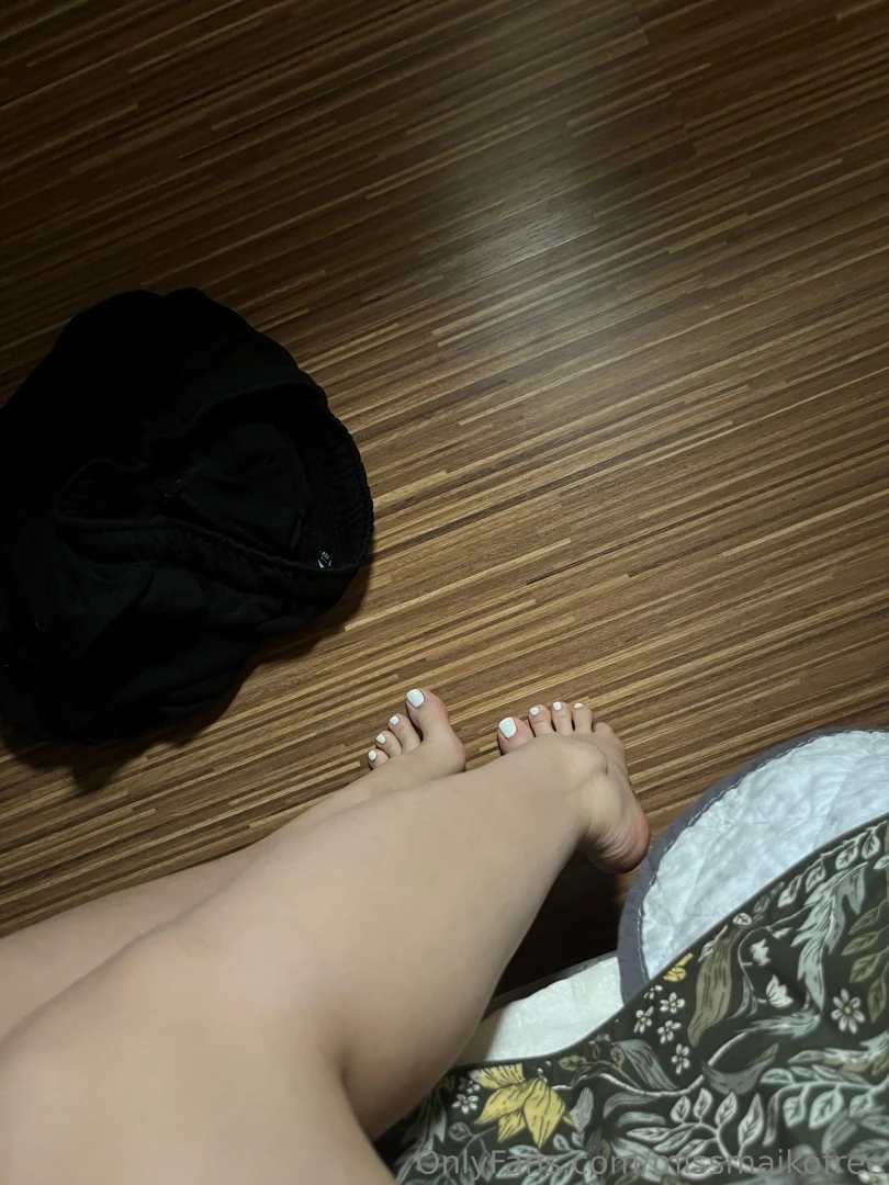 My feet when i wake up 