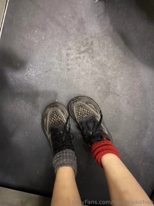 I like my lack of coordination even in dressing