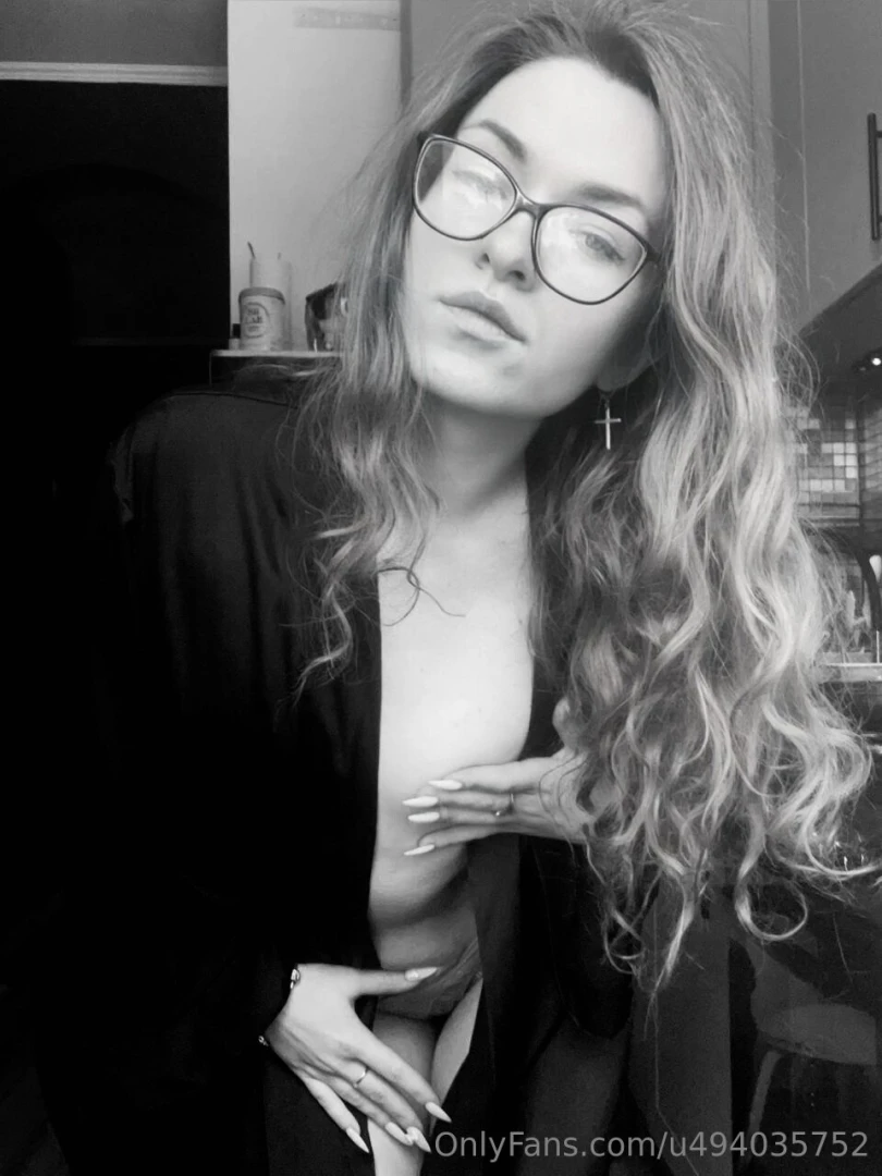 A colorless morning without you my sweet write to me 