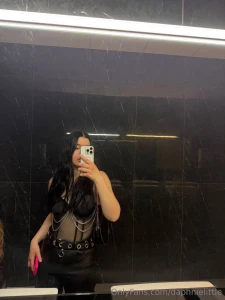 Oh what a party i ll tell you so me and my girlfriend were on the