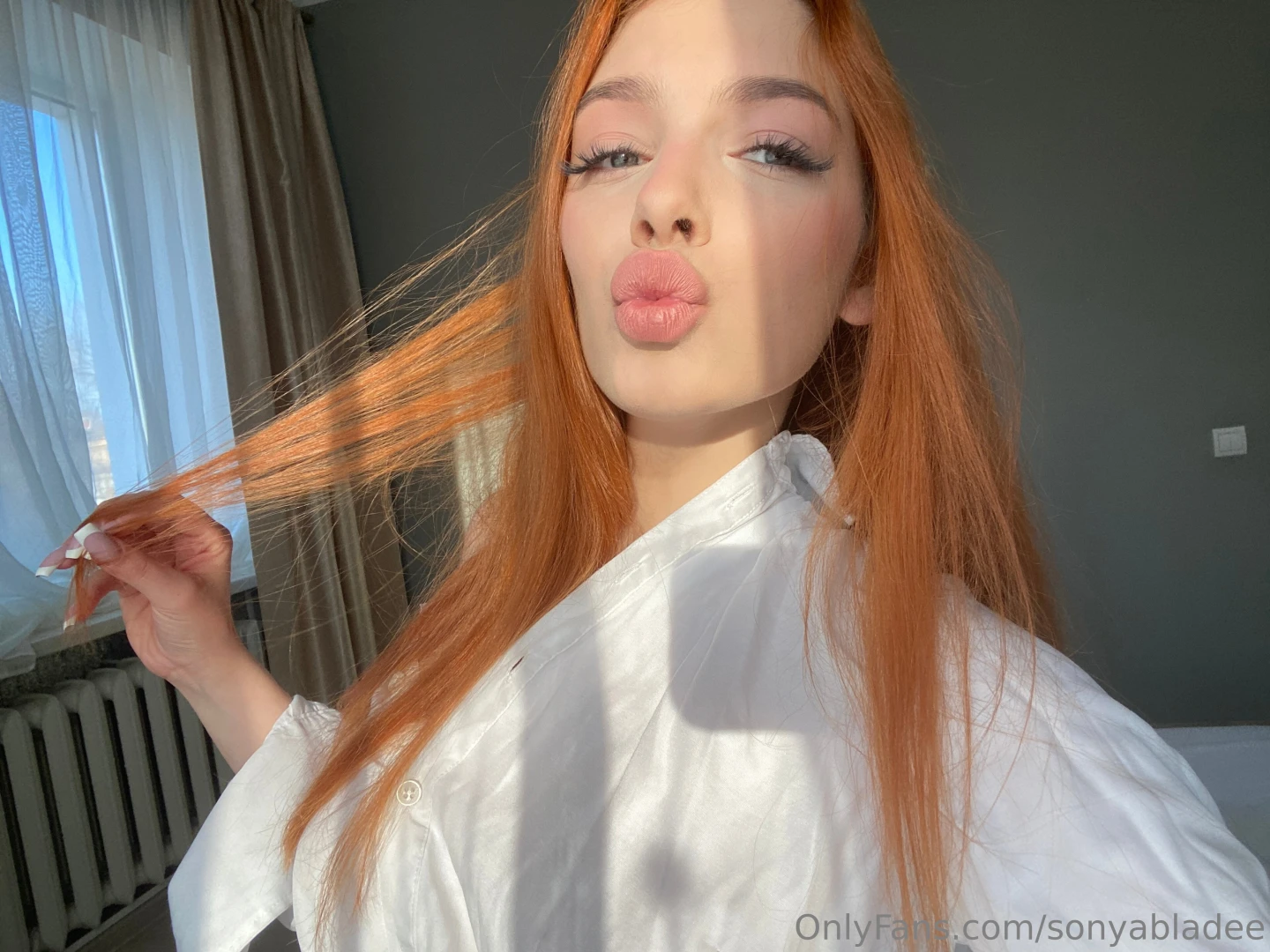 I send you a kiss and i give you this day a lot of positivity 