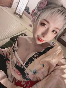 Time flies so fast when i m traveling in japan my legs are tired from