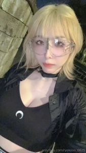 Tried to play it cool tonight but somehow ended up getting stared at