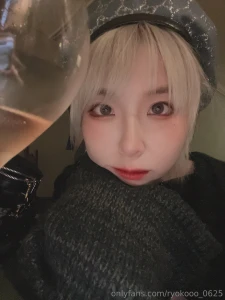 I cleaned up my gallery this week and realized i take so many random part 1