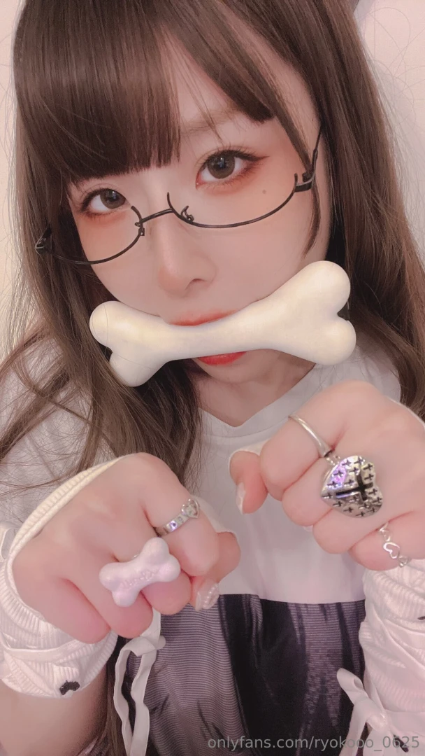 Woof woof do u like doggy style 