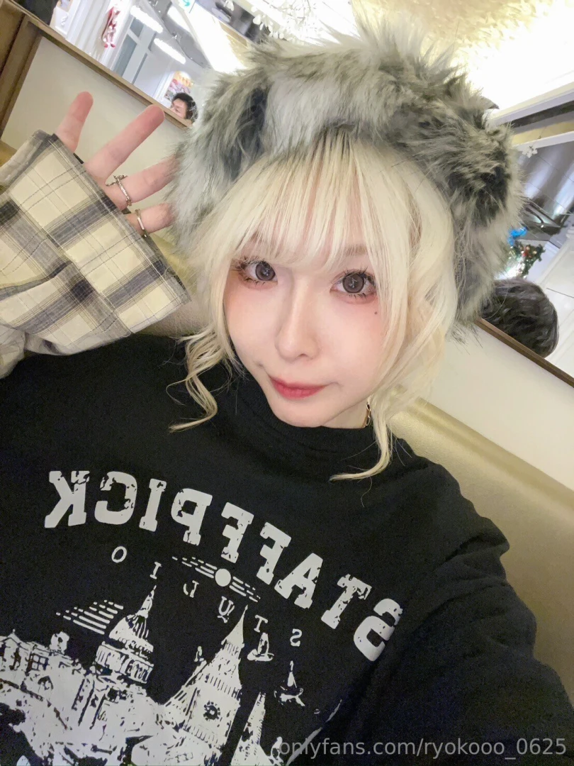 It s ryoko s life style ootd do u like it 