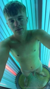 Cheeky sun bed forgot my boxers