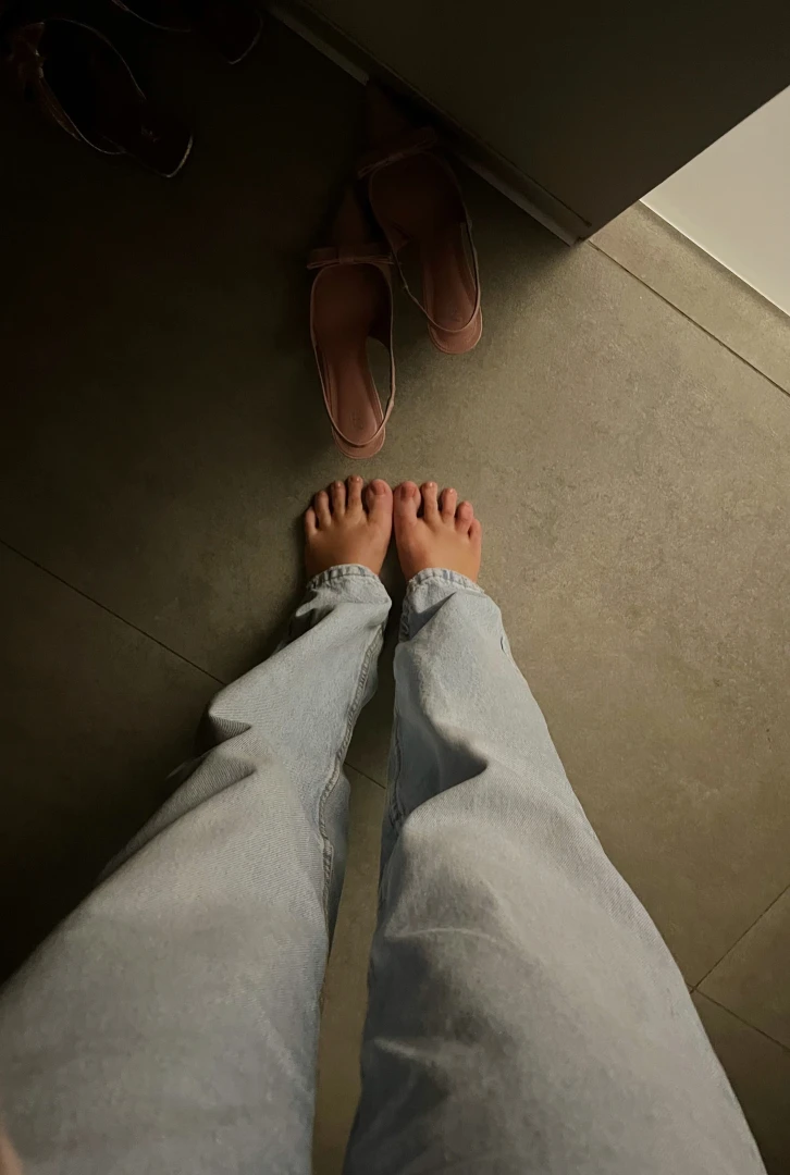 So tired of my heels i really need good massage 