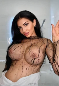 Playful brunette with big tits carolinaexy she s so cute to look at part 118