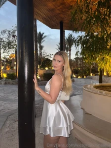 Wie findet ihr mein neues kleid part 1