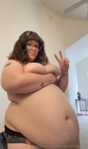 Feeling big today d part 1