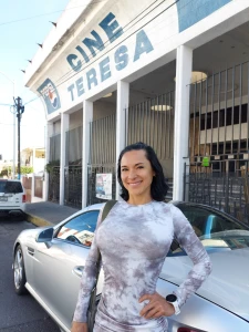 Fui al cine porno y estuve con varios me lo metieron en el culo varios