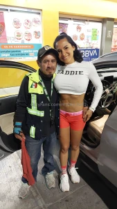 Con un amiguito lt -- desliza part 1