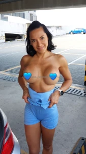 Regresando del gym todos mis videos y fotos sin censura en mi cuenta