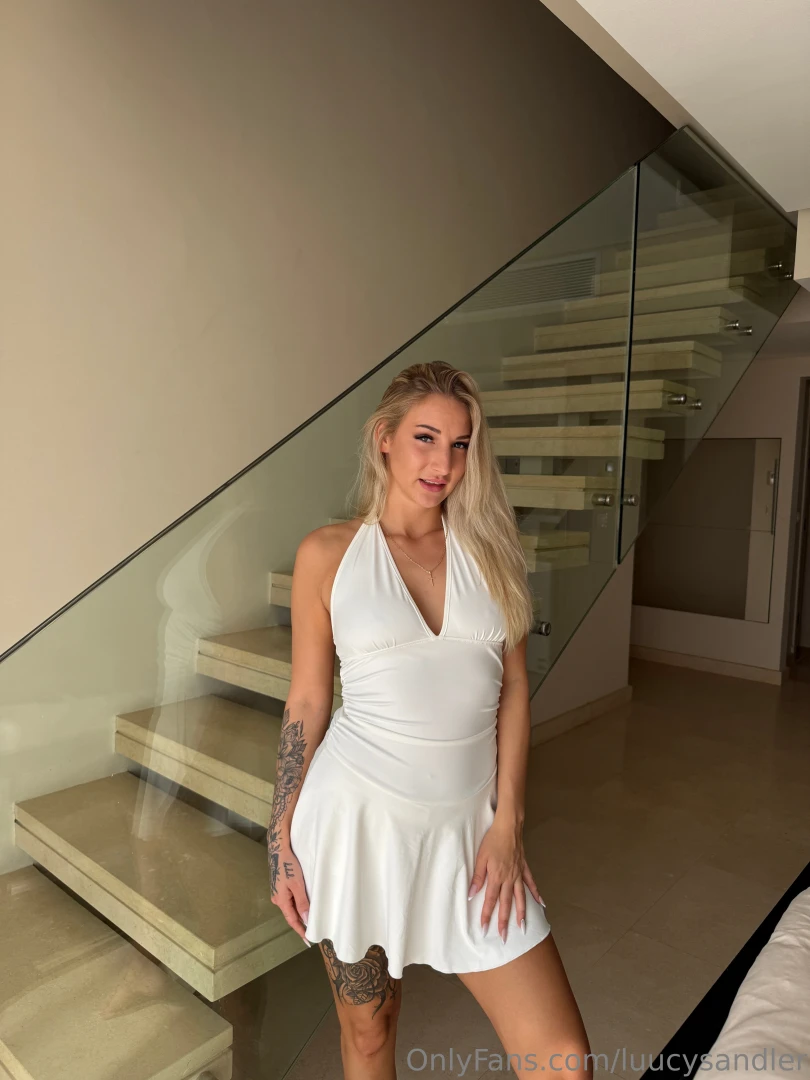 Wie gef llt dir mein kleid heute und wo w rdest du so gerne mit mir 