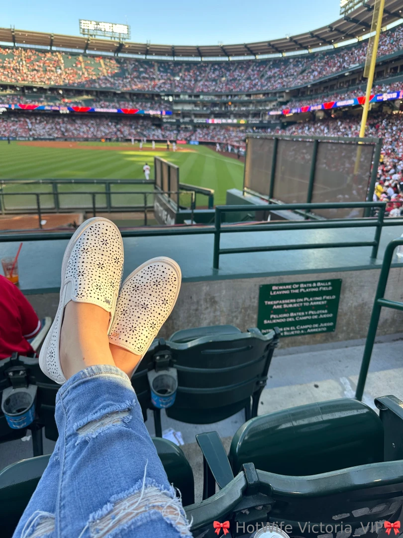 Getting ready to watch men play with their balls 