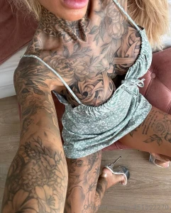 Say hello and write me a dm