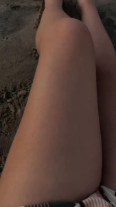 Salz auf der haut sand zwischen den gedanken und ein bisschen zu wenig