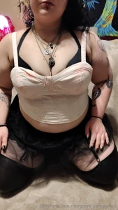 Simple stills from a long overdue session of reminding myself that part 3