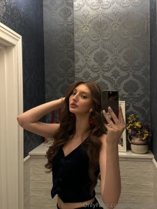 Hi i m vera i m sure we ll have fun here