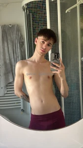 My friday is so boring come to dms