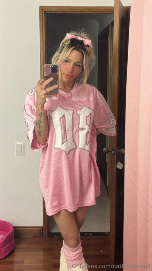 Temptation never looked so relaxed 