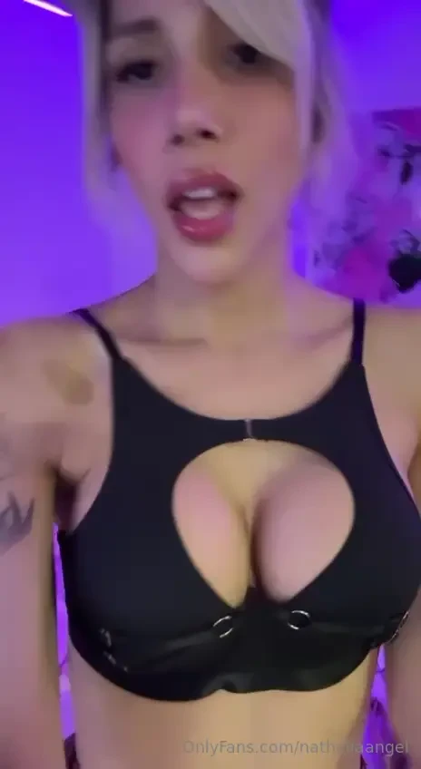 Both my lips need a kiss part 2 