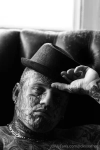 Me looking at you while you suck my cock part 3