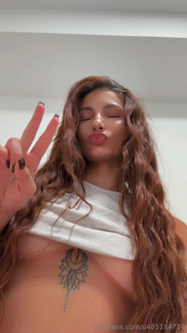 Who s up that wants to have some fun like post if you re up late 