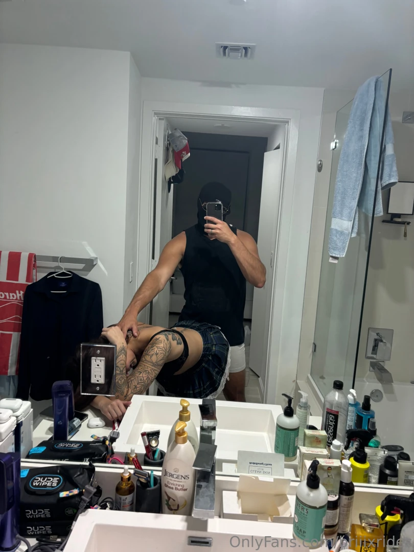 Girl s with tattoos have better pussy 