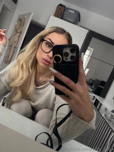 Du brauchst keinen grund mir zu schreiben nur bock