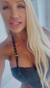 Mmh what fun i had with my bitch again first the toilet is licked nice