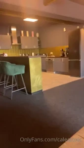 Live from the mistress empire including guided tour