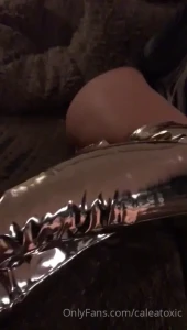 Best wishes and a happy easter i make myself comfortable on the couch