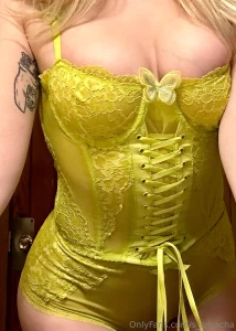 And finally drum roll please my top favorite pics from this set part 1