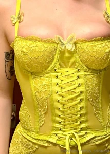 It s easy being green when you look this good part 2